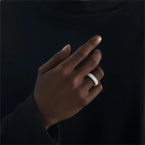 Moissanite Full Diamond luxury Fashion Engagement Ring - The second picture