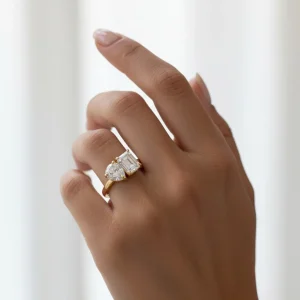 3-carat Moissanite Pear And Emerald Engagement Rings - The second picture